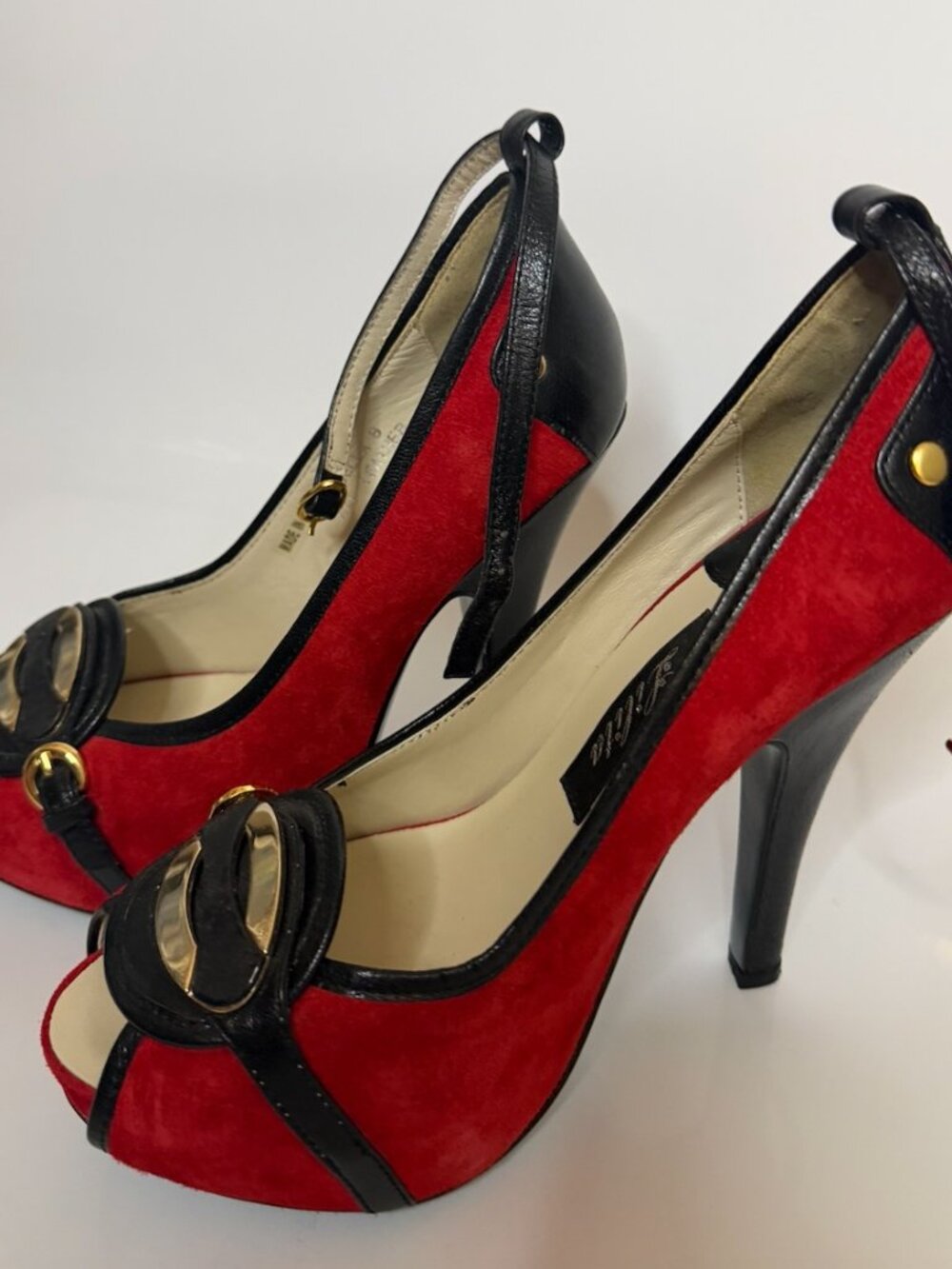 Lilita Bella Red and Black Pumps Size 8 - ALL LEATHER